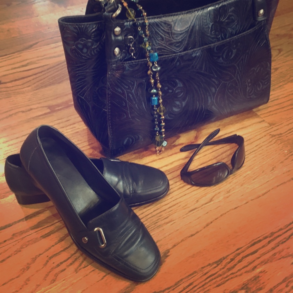 EUC Etienne Aigner Navy Flats